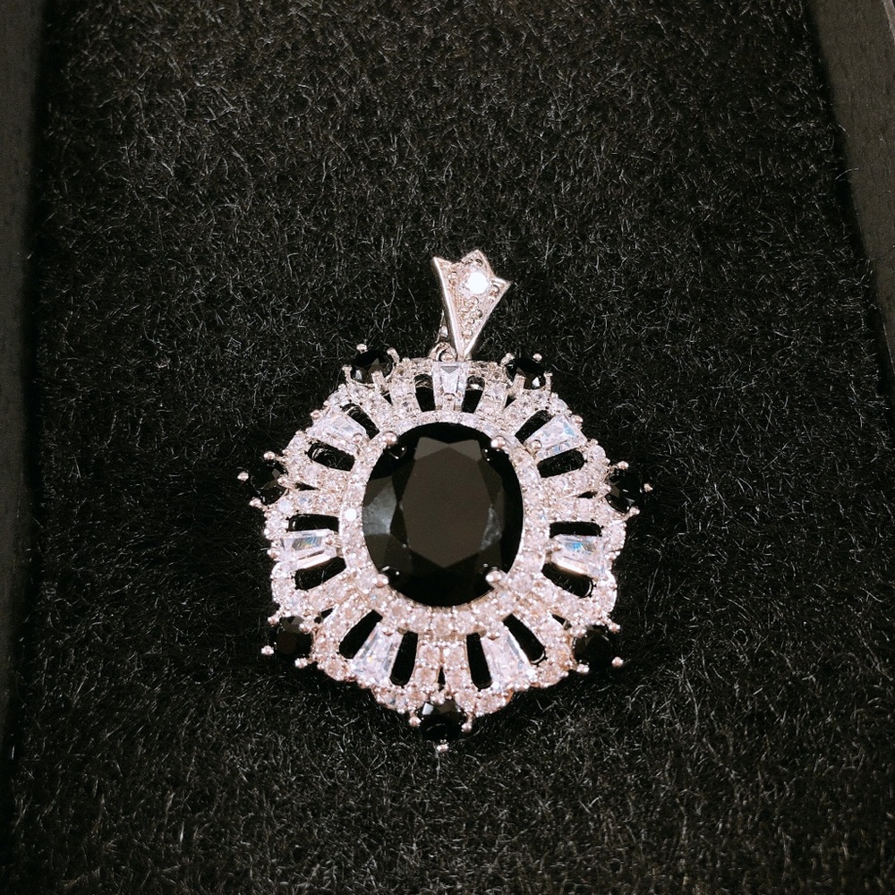 Pendant